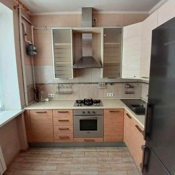 Продаж 3х кімнатної квартири в Печерському районі метро Звіринецька