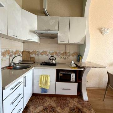 Продам 1 комнатную квартиру в центре, Коблевская, 29. Новый рынок