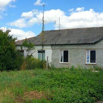 Продаж. 2 кімнати в частині будинку, пров. Корольова.