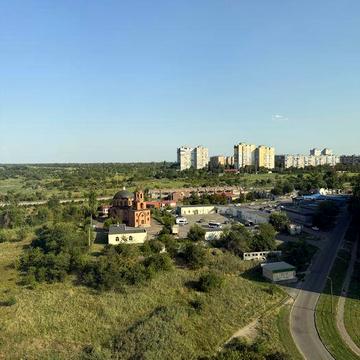 Довгострокова оренда! Простора 2-кімнатна квартира з великим холом • мкр. Сонячний