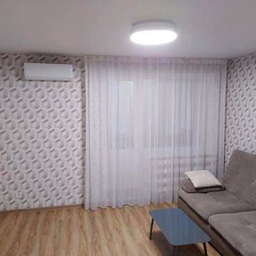 Квартира з капітальним ремонтом + гараж та погреб