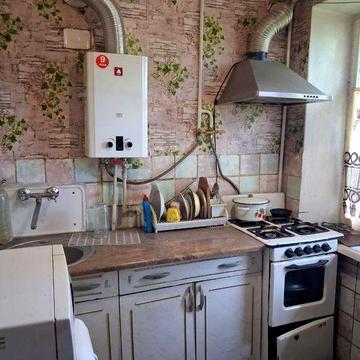 Продам 3-кімнатну квартиру в центрі м. Лубни