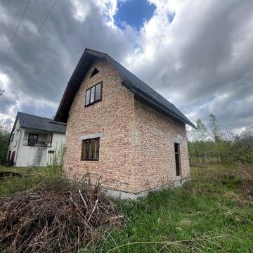 Продається садовий будиночок неподалік м.Моршин