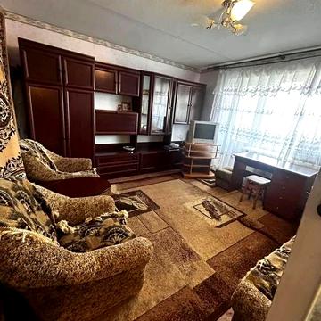 Продам 3-кімнатну квартиру в центрі м. Новомиргород.