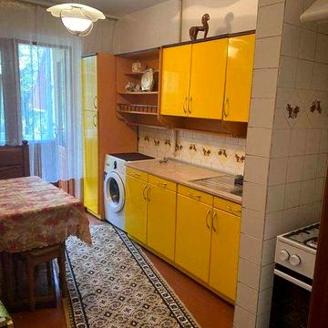 Оренда 3х кімн квартира вул. Міцкевича