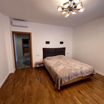 None 115000.0 USD