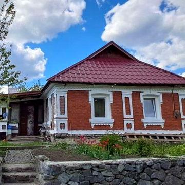 Продам будинок або обмін на квартиру.