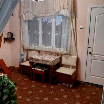 Продам двухповерховий дачний будинок в с.Володимирівське 5 соток.