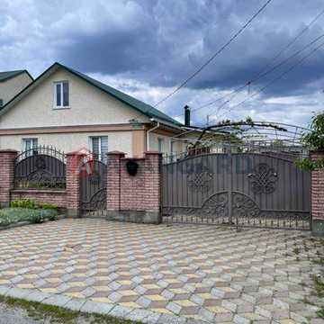 Продаж Будинок , можна під програми