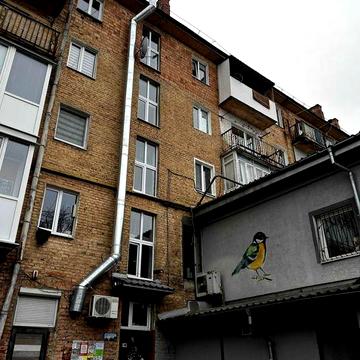 Продаж 3-х кімнатної квартири в центрі, ЄВідновлення, обмін на 2-кімнатну