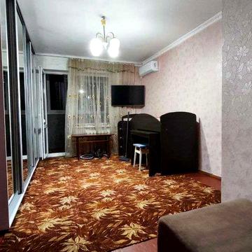 Здам гарну 1кв. на Воскресенській 11а