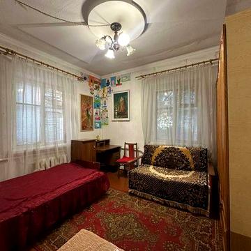 Оренда частини будинку ,вул.Мазепи 59