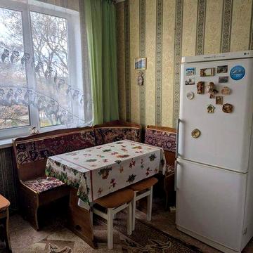 Здам хорошу двокімнатну квартиру по вул. Космонавтів, 44