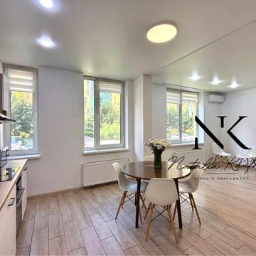 Продаж 3 к кв 87 м2. Комфорт Таун ЖК Комфорт Таун