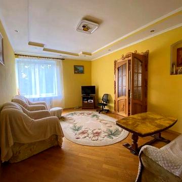 Оренда затишної 2 кімнатної квартири біля Оперного театру вул Сніжна