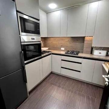 В продажу 3 кімнатна квартира з сучасним ремонтом
