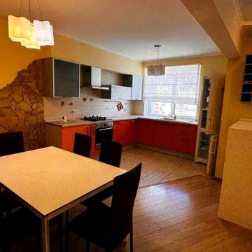Продам 3к квартиру ул. Мандрыковская 338