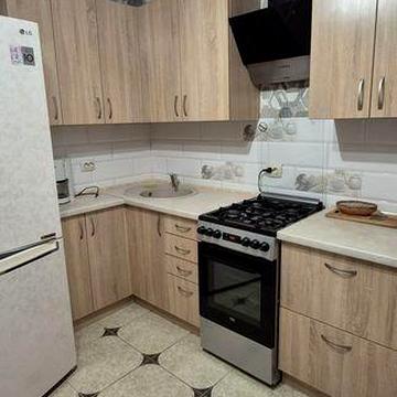 Здам 1-кімнатну квартиру в центрі.