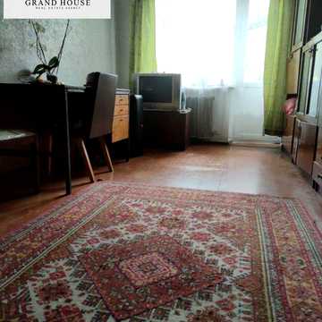 Продам 1 кімнатну квартиру на Ак. Корольова 2й поверх