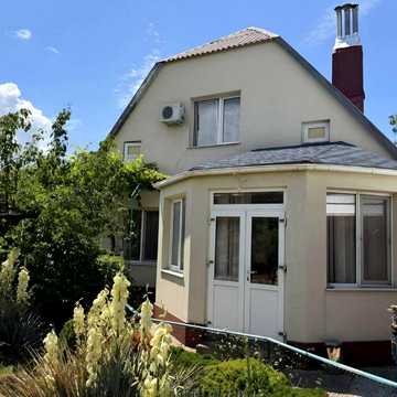 Дом 147 м² на 6 сотках | Готов к проживанию | 2 гаража | Ухоженный участок