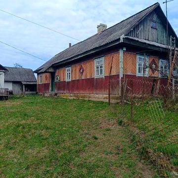 Продаю хату деревяну