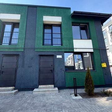 Продається Таунхаус з центральними комунікаціями у Гатному