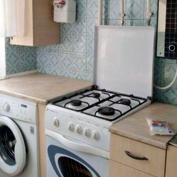 Сдам 3 комнатную квартиру,3 этаж