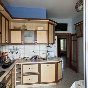 Сдам 3х  комн квартиру на Тополевой с ремонтом и местом для машины