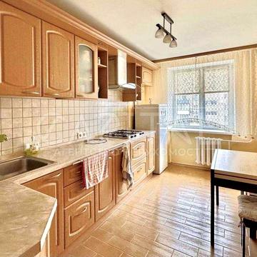 Продаж 3К квартири з ремонтом  вул. Дегтярівська