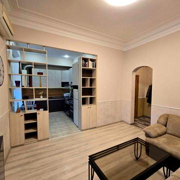 2-к квартира, центр, вул. Велика Васильківська 24