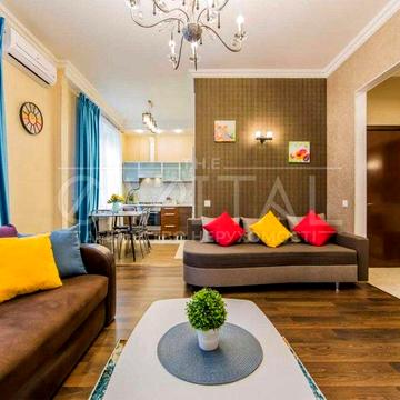 Продаж 2-кімнатної квартири, площа 58 м², Київ, вул. Басейна, Печерський район - Сталінка.