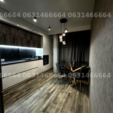 None 100000.0 USD
