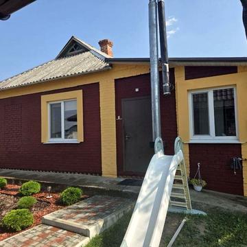 Продається частина будинку з власним двором, Рибці