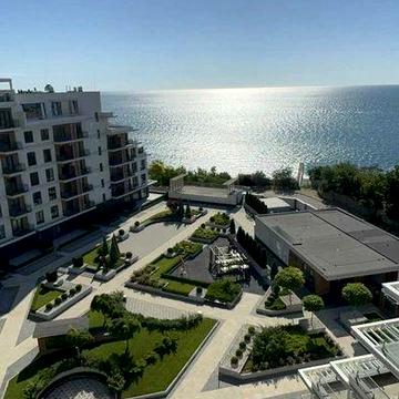 Продам 1-к квартиру 55,8 м² с террасой в ЖК «Маринист», Золотой Берег. ЖК Маринист