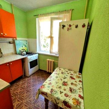 Продам 1-к квартиру, 4/5 эт, на Героїв Крут/парк Горького (3-335-655 ОФ)