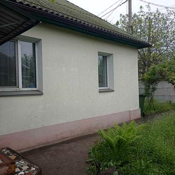 Продається частина будинку по вул. Чорновола.