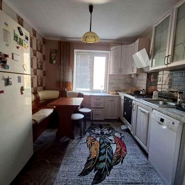 ПРОДАЮ 3х кв.Намыв р-н ТЦ " Таврия"