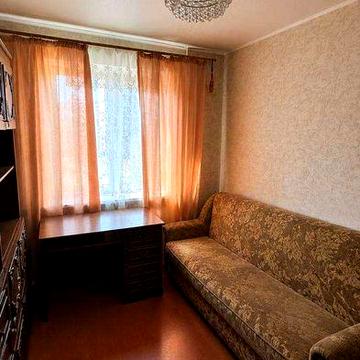 Продам 3-кімнатну квартиру. Лівий берег. 4 поверх.