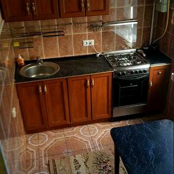 Здам 2 кім квартиру р-он Мед.коледжу.
