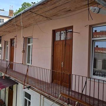 2 кімнатна в центрі міста