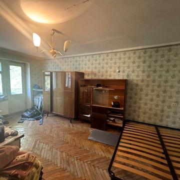 Продам квартиру на Черемушках на 2 этаже, кирпич