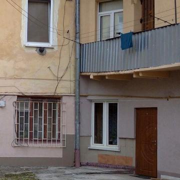 Власник! Здам 2-кімнатну квартиру в центрі по вул. Шпитальна