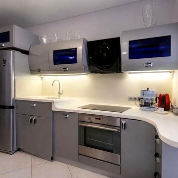 Сдам 4-ком.кв.БЕЗ КОМИССИИ! Печерск.Бульвар Леси Украинки 21а