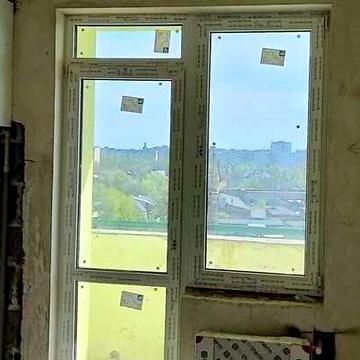 Чудова трикімнатна квартира в хорошому районі під чистову обробку