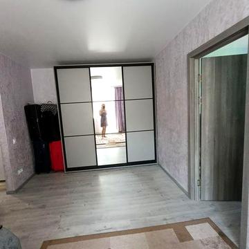 Продам 2-ну квартиру центр по вулиці Миру