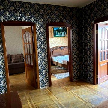 Оренда, 3-х кімнатної квартири, довгострокова, проспект Воскресенський 48б