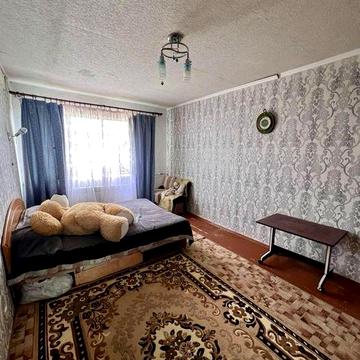 Продам 2 к гостинку 34 м2 ул. Строительная, 29, метро Яр. Мудрого, Киевская