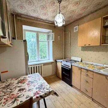 1 кім СЕРЕДНІЙ поверх ЗВИЧАЙНИЙ житловий СТАН в районі НАУКИ (720827)