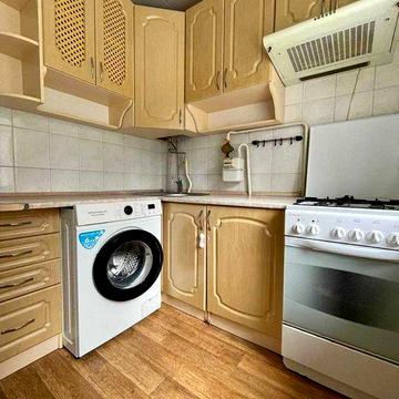 Продаж 2-ної квартири, Піонерська