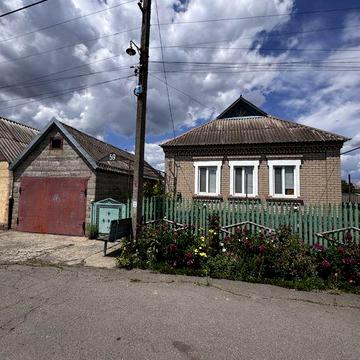 Продаю дім 100 квадратів разом із гаражем